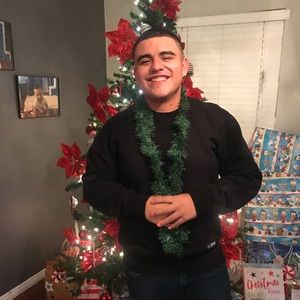 Meet your Posher, Alexis